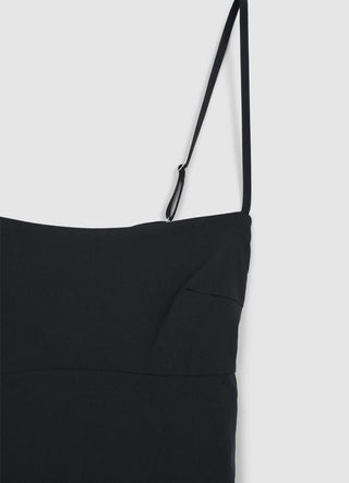Einfarbiges kurzes Kleid