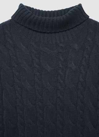 Maglione dolcevita con trecce