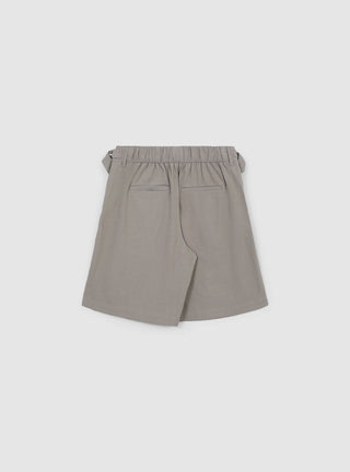 Bermuda shorts with buckles