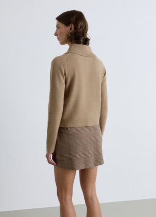 Cardigan mit großem Kragen und Knöpfen