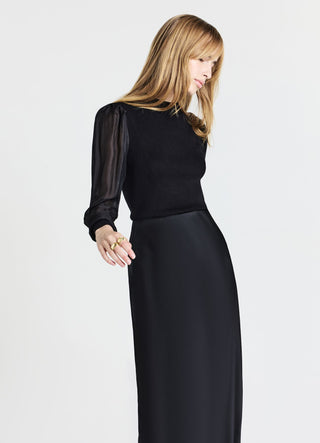 T-shirt with organza sleeves