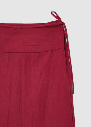 Long skirt with slits