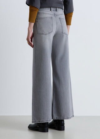 Jeans super wide leg con cintura