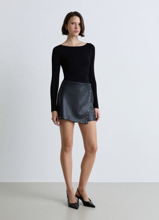 Kurze Culotte mit Nieten