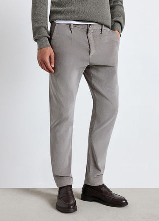 Pantaloni chino in velluto a coste
