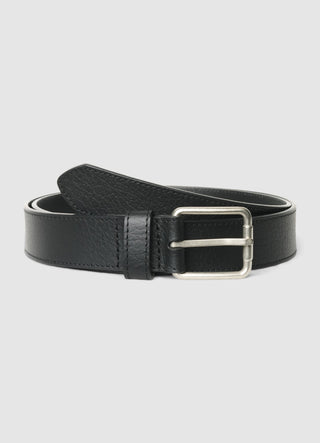 Hammered belt with buckle