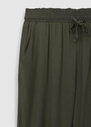Lange, einfarbige Hosen