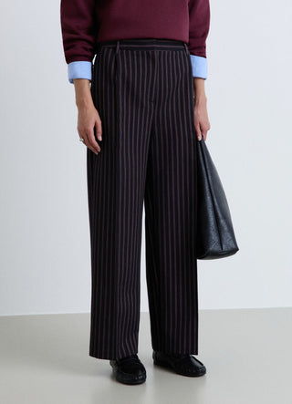 Pantalon droit sartorial à rayures avec pinces