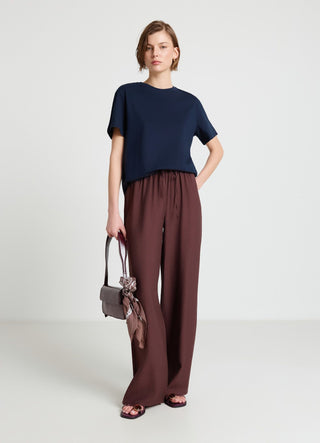 Plain-coloured crew neck T-shirt