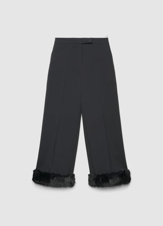 Pantaloni crop con inserti effetto pelo