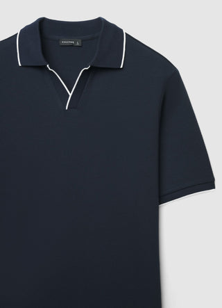 Polo shirt with piqué fabric