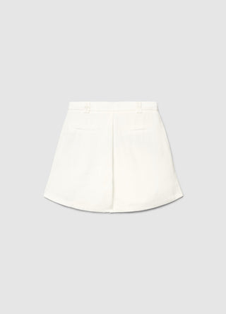 Shorts mit Bundfalten und Gürtel