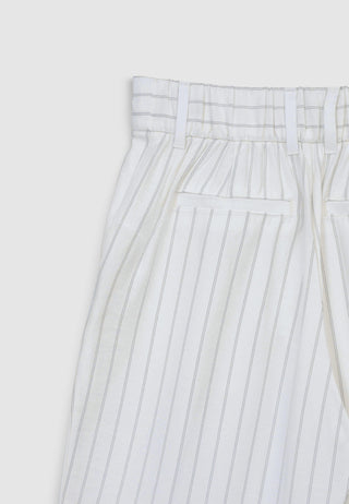Pantalone classico a righe con risvolto