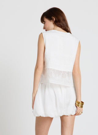 Bluse mit Bändern und Sangallo-Stickerei