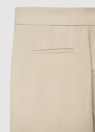 Pantaloni sartoriali con fibbia in vita