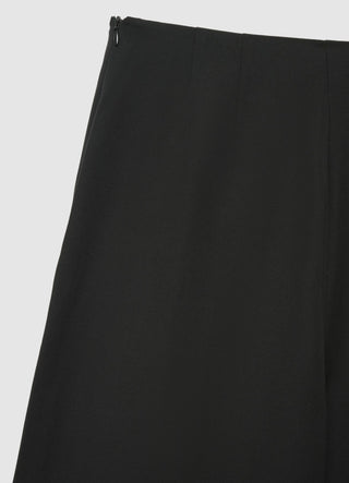 Pantaloni culotte con pieghe simmetriche