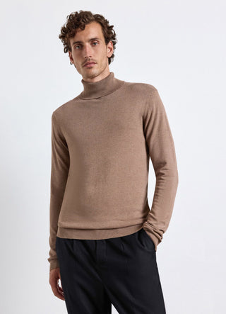 Pull col roulé uni