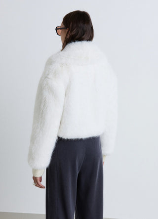Giacca crop effetto peluche con collo rever